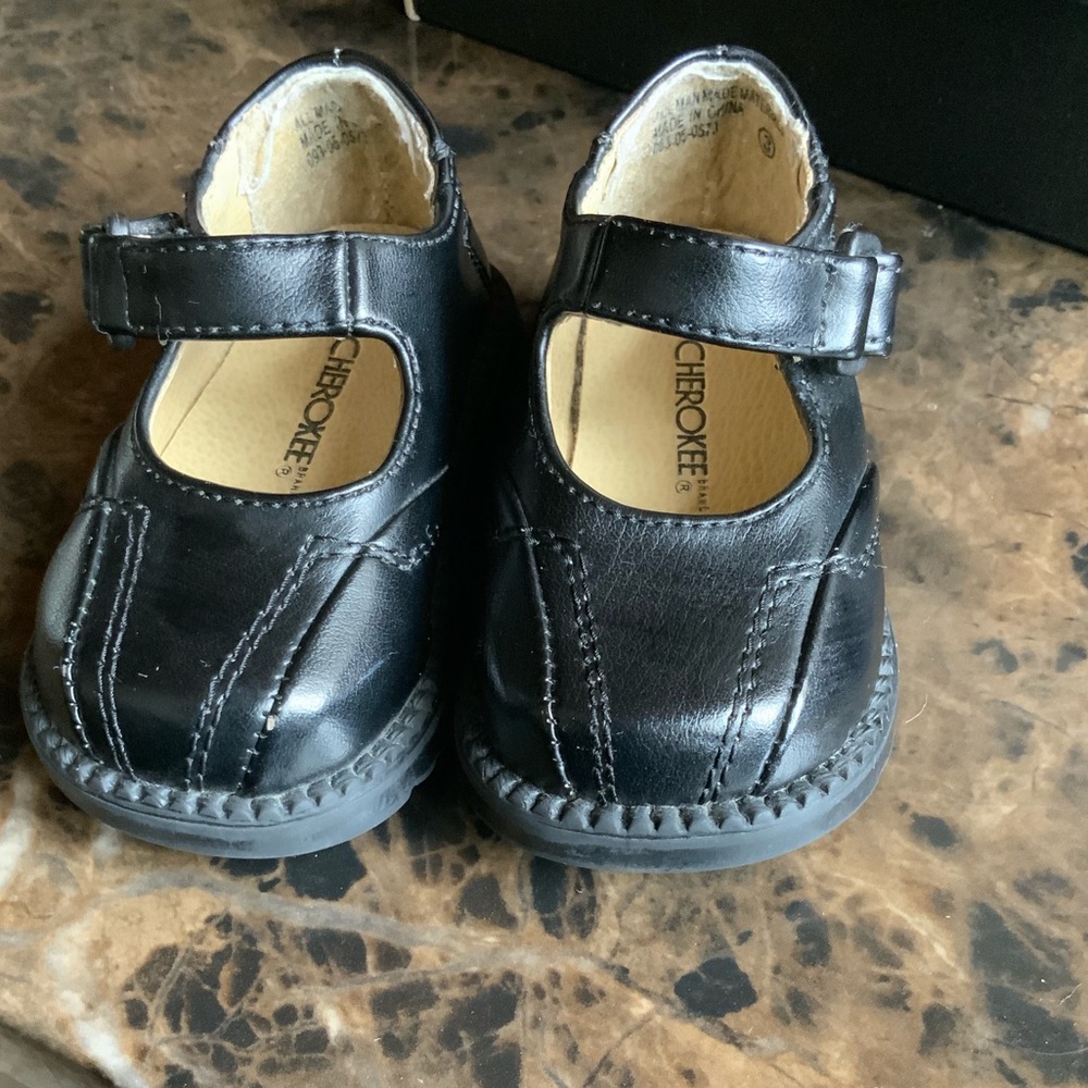 Cherokee shoes